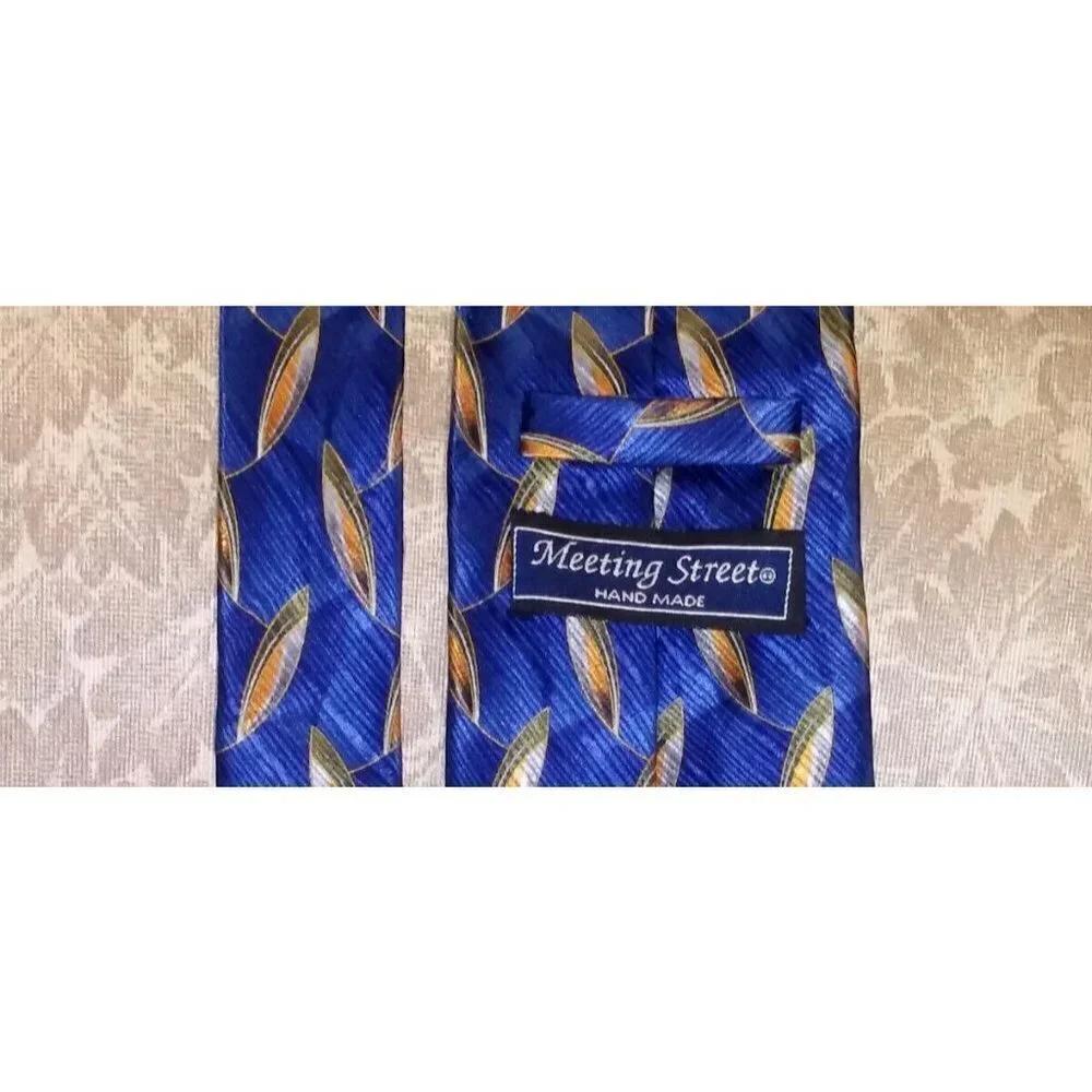 Mens Silk Tie Blue Geometric print Meeting Street Men's Necktie HANDMADE EUC